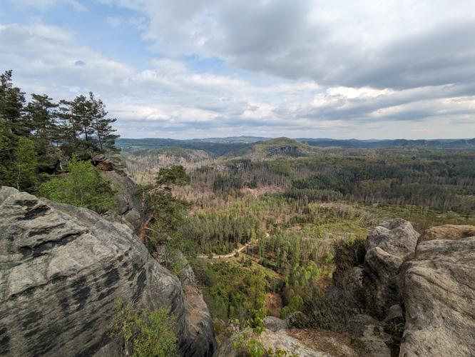 Aussicht von der Haentzschelstiege Richtung Untere Affensteinpromenade und Vorderer Heideweg